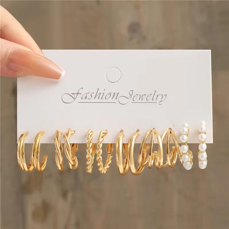 Fashion  Round Hoop Earrings.