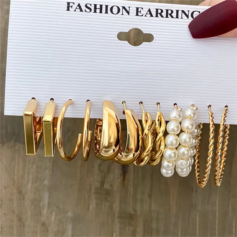 Fashion  Round Hoop Earrings.